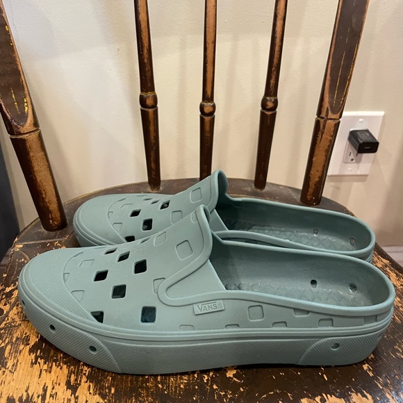 Vans Men's Teal Slip-On Loafers - Picture 1 of 4